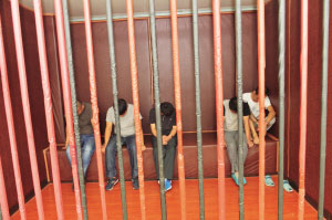 天津塘沽分局组织开展“定点清剿”，严打零星吸贩毒违法犯罪活动。