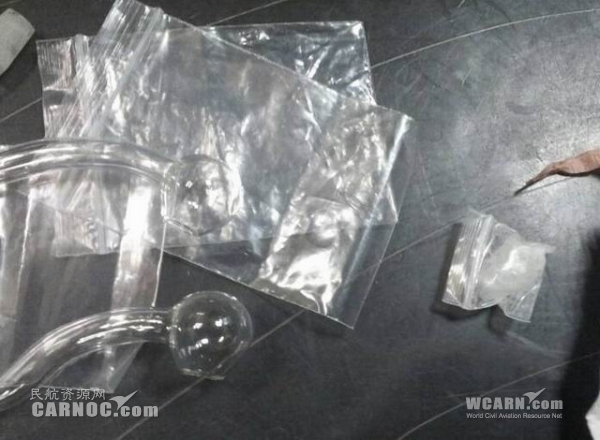 贴身内衣藏毒品　情绪慌张冒冷汗