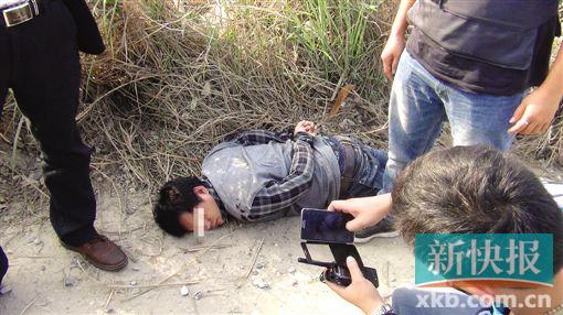 ■嫌疑人开着小车,以时速180公里逃跑,最终被追击的民警擒获。