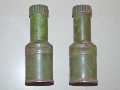 收缴的制式手榴弹黄少华摄影