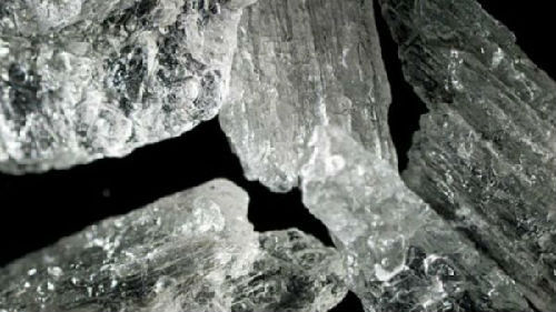 资料图片:吸食冰毒就像“一种传染病,最常见的感染方式是在朋友间流传”。