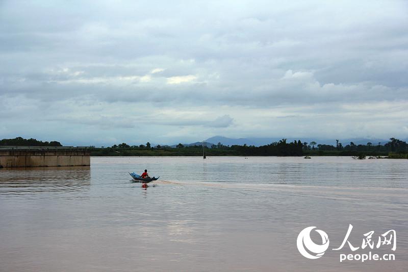 枪声之后：昔日贩毒&ldquo;金三角&rdquo;如今成黄金通道【13】