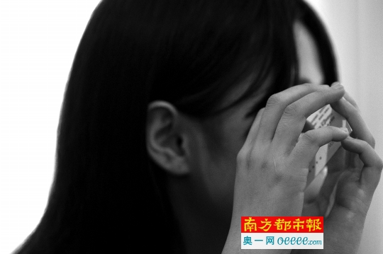 广东17岁女孩染上毒品 为筹毒资在酒吧当啤酒妹