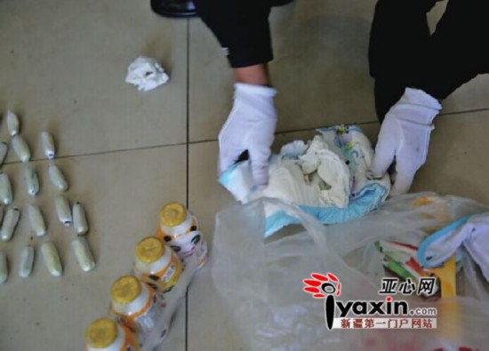 四川籍年轻女子怀抱7个月婴儿运毒在乌鲁木齐被抓