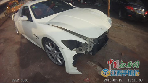 男子吸毒后开豪车上高速出车祸 受损近百万