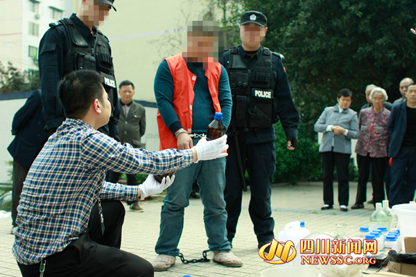 南充毒贩从遂宁请技师 潜伏居民区内制贩毒品(图)