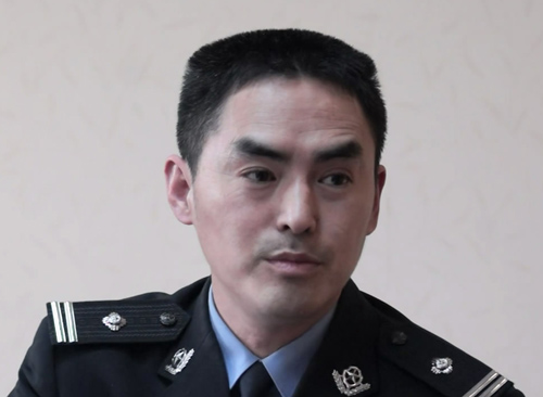 周建东：除毒的"铁汉"