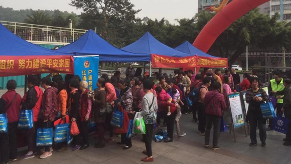 广东江门：临近春节年味浓 禁毒宣传不放松