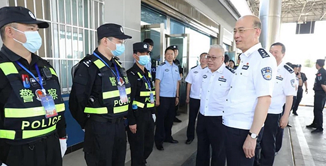 公安部禁毒局局长梁云赴云南督导检查“红蓝对抗2021”缉毒实战大比武