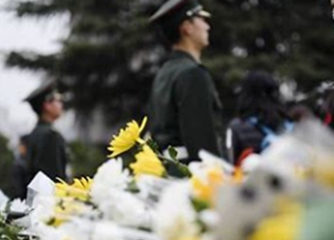 戒毒警察想对禁毒英雄说……